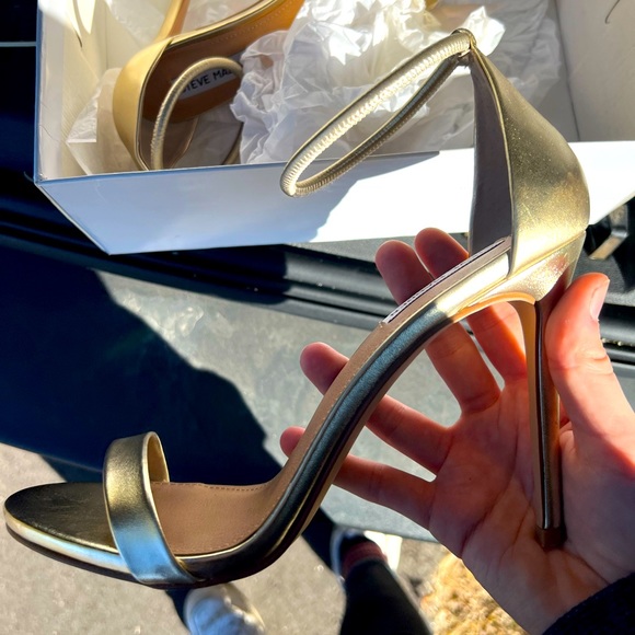 Steve Madden Shoes - Steve Madden gold colored high heels